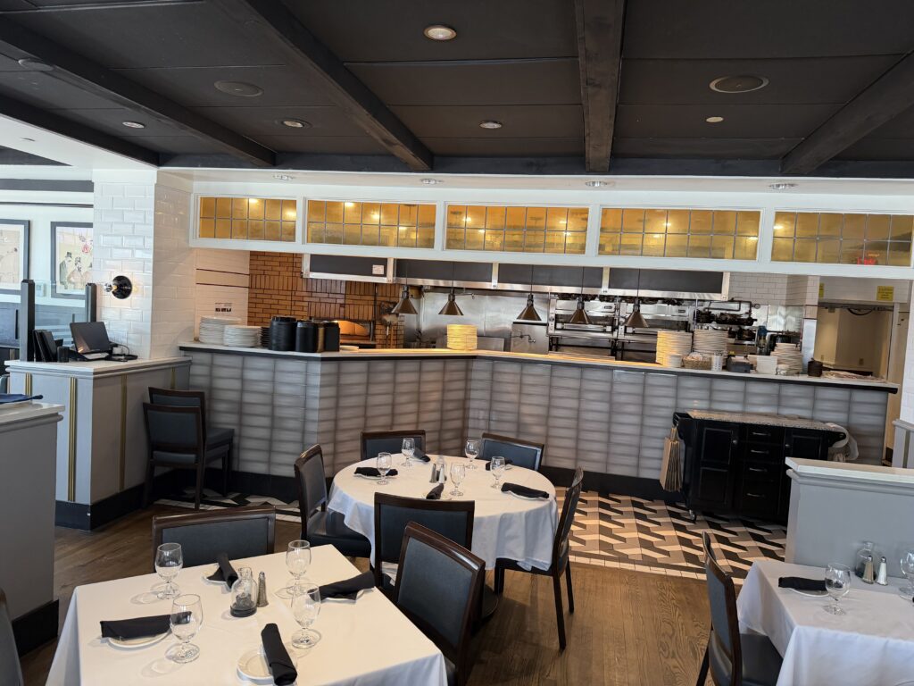 where to eat near Gillette Stadium